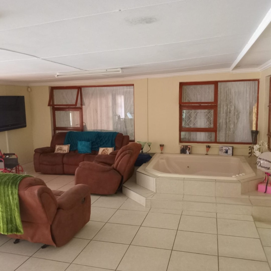 4 Bedroom Property for Sale in Dorchester Heights Eastern Cape